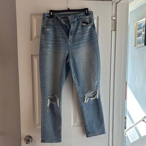 American Eagle Curvy Mom Jeans